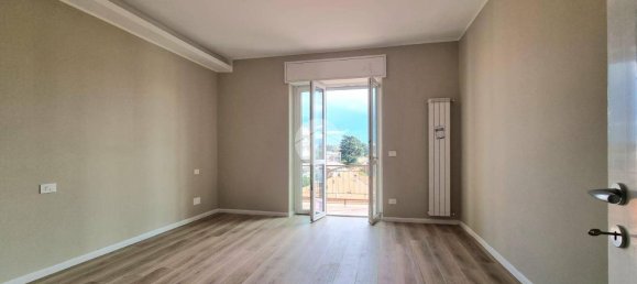2 Schlafzimmer Wohnung in Busto Arsizio, Italy, Nr. 321517 13