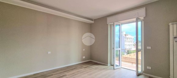 2 Schlafzimmer Wohnung in Busto Arsizio, Italy, Nr. 321517 12