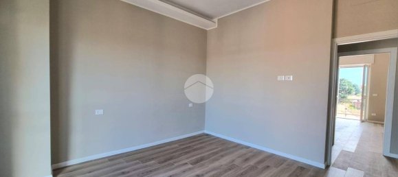 2 Schlafzimmer Wohnung in Busto Arsizio, Italy, Nr. 321517 8