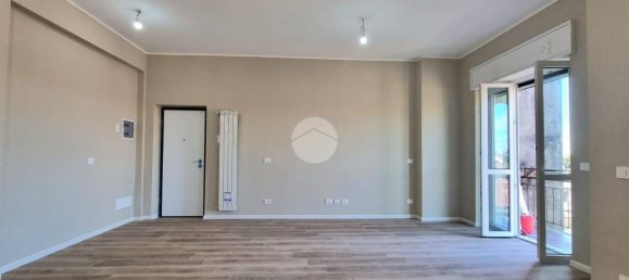 2 Schlafzimmer Wohnung in Busto Arsizio, Italy, Nr. 321517 3