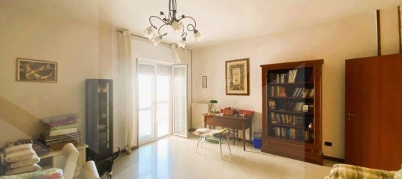 4-Zimmer Wohnung in Bari, Italy, Nr. 32771 13