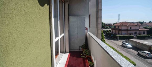 2 bedrooms Apartment in Arluno, Italy No. 341929 6