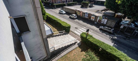 2 bedrooms Apartment in Arluno, Italy No. 341929 2