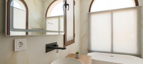 3 bedrooms Villa in Estepona, Spain No. 141169 11