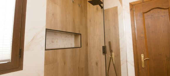 3 bedrooms Villa in Estepona, Spain No. 141169 13