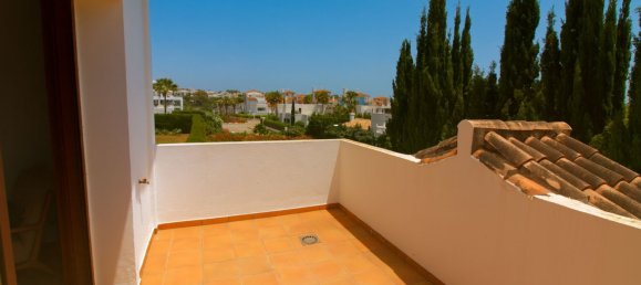 3 bedrooms Villa in Estepona, Spain No. 141169 14