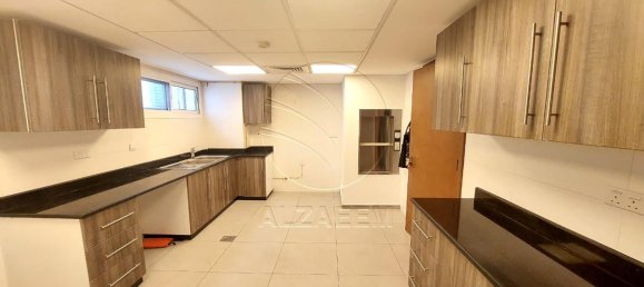 5 bedrooms Villa in Khalifa City, UAE No. 29859 9