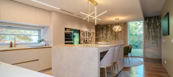 5 bedrooms Villa in Matosinhos, Portugal No. 241838 17