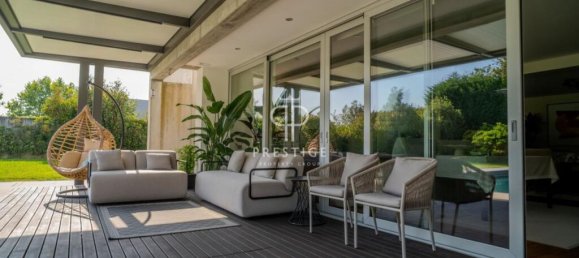 5 bedrooms Villa in Matosinhos, Portugal No. 241838 13