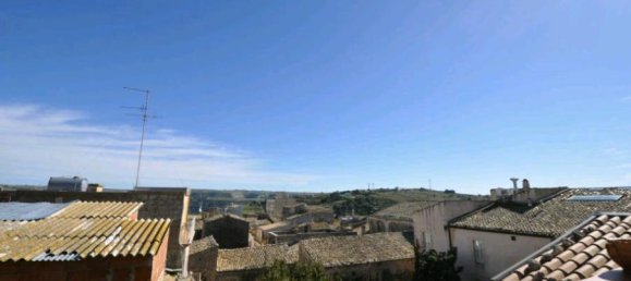 Квартира с 5 комнатами в Рагуза, Италия № 137306 13