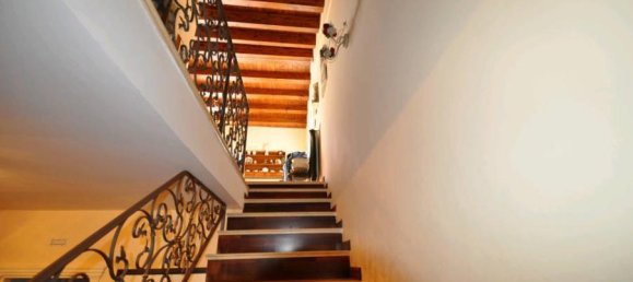 Квартира с 5 комнатами в Рагуза, Италия № 137306 8