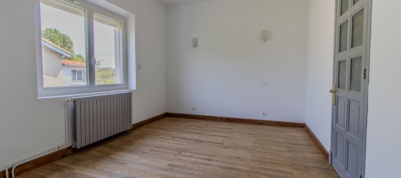 3 bedrooms House in Trebes, France No. 355670 11