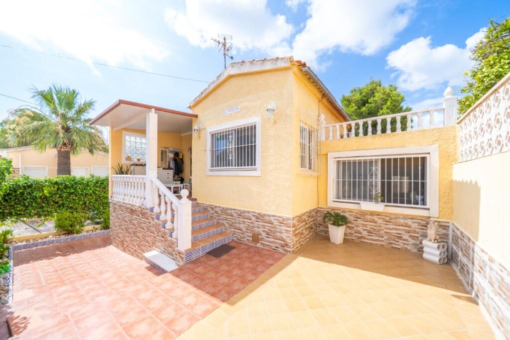 2 bedrooms Villa in San Fulgencio, Spain No. 171460