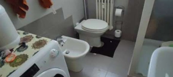 3 rooms Apartment in Bergamo, Italy No. 153147 5