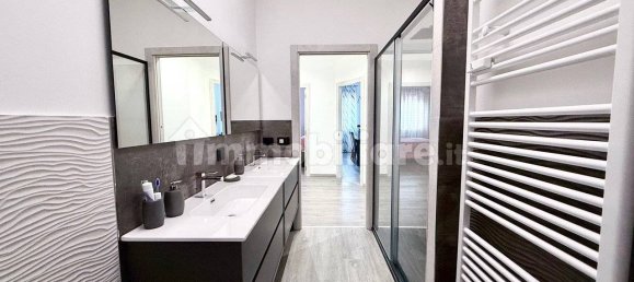 Apartamento de 2 dormitorios en Turin, Italy No. 174436 20