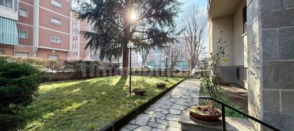 Apartamento de 2 dormitorios en Turin, Italy No. 174436 31