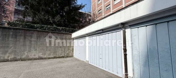 Apartamento de 2 dormitorios en Turin, Italy No. 174436 36