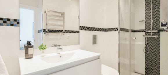 3 bedrooms Duplex in Marbella, Spain No. 24080 24