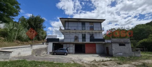 8-Zimmer Haus in Frosinone, Italy, Nr. 261730 2