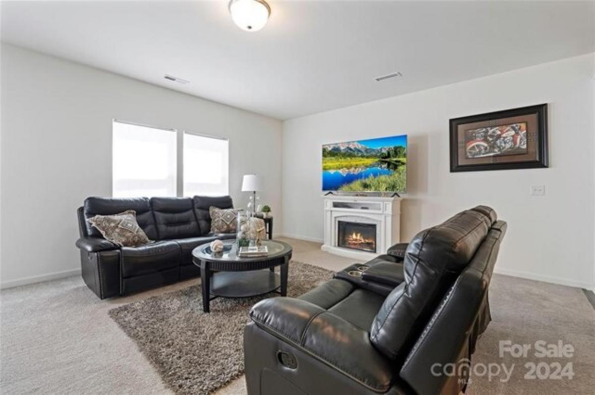 3 bedrooms House in Concord, USA No. 241296