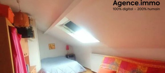 Studio in Tours, France No. 90349 2