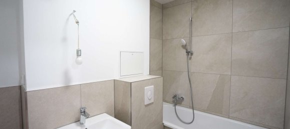 2 rooms Apartment in Neukolln, Germany No. 299064 7