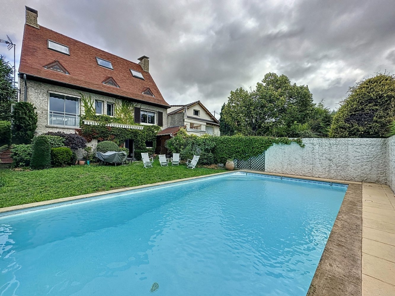 5 غرف نوم منزل في Sucy-en-Brie, France رقم 321141