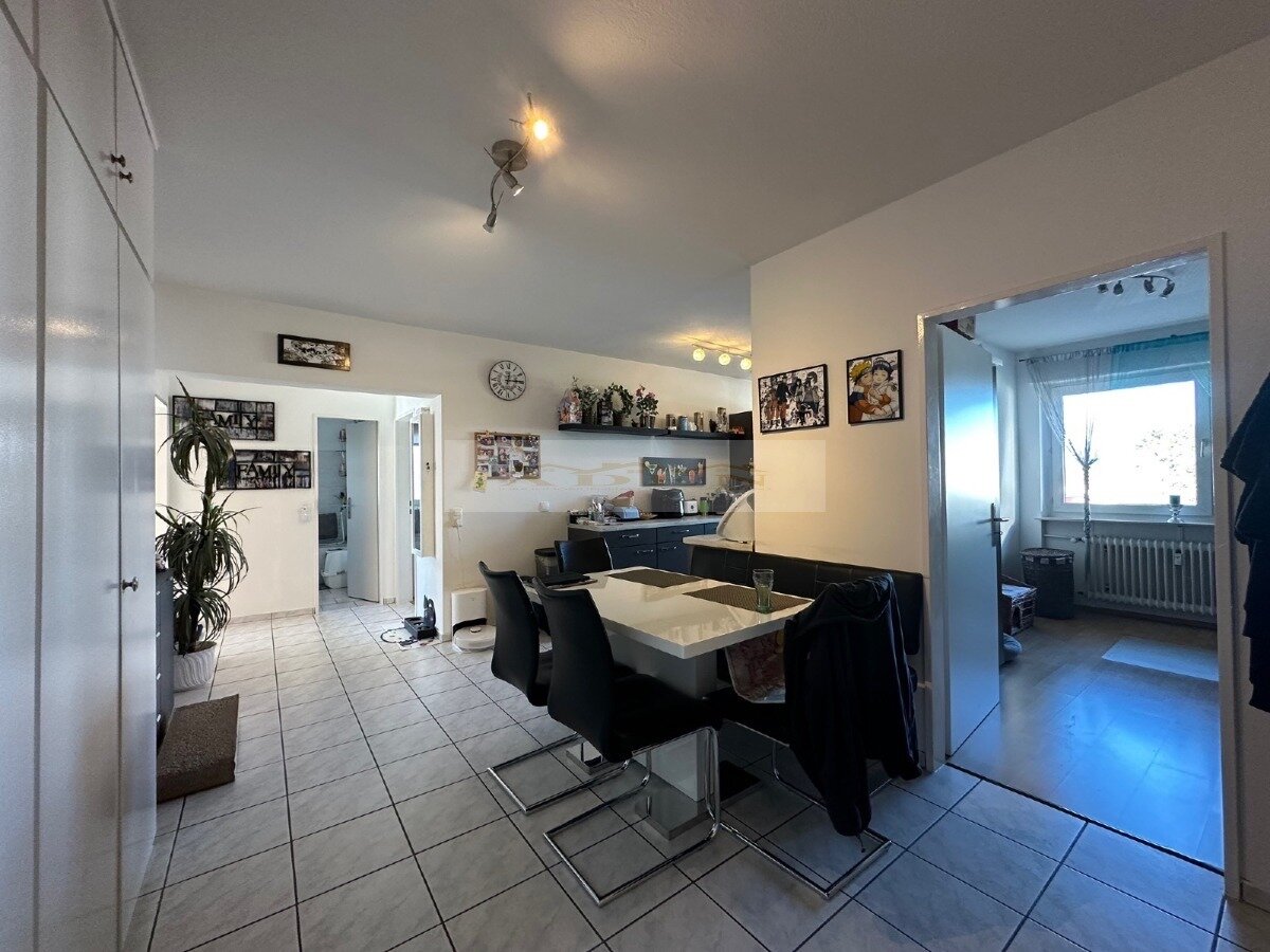 Квартира с 2 спальнями в Майн-Кинциг, Германия № 183176