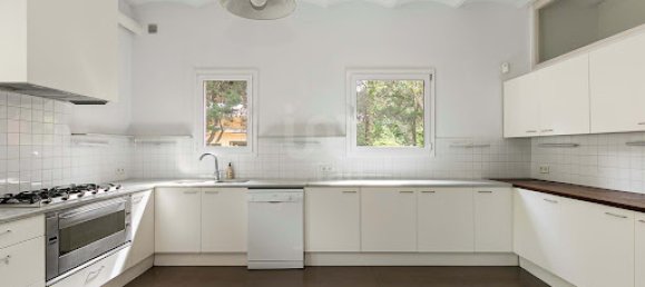 Villa de 4 dormitorios en Barcelona, Spain No. 179654 9