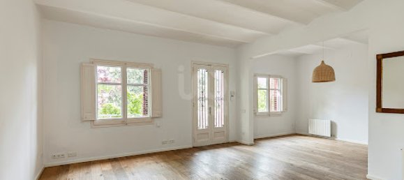 Villa de 4 dormitorios en Barcelona, Spain No. 179654 3