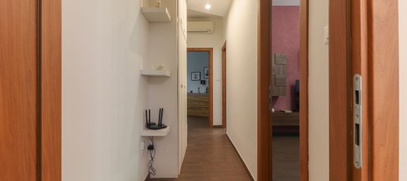 3 bedrooms Apartment in Bologna, Italy No. 318764 7