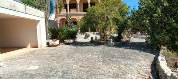 Villa de 11 dormitorios en Gagliano del Capo, Italy No. 358635 9