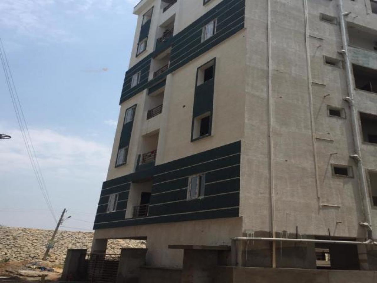 2 bedrooms House in Hyderabad, India No. 13189