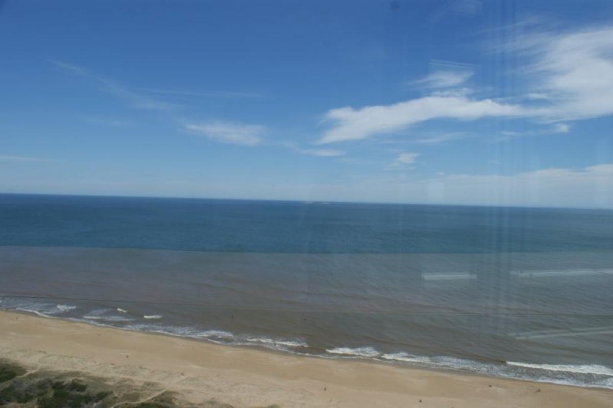 4 bedrooms Apartment in Maldonado, Uruguay No. 7570