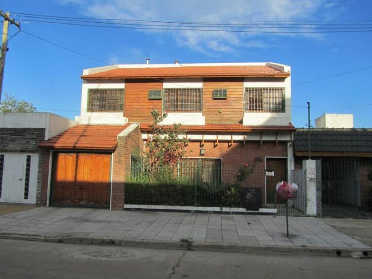 3 Schlafzimmer Haus in Tres de Febrero, Argentina, Nr. 55108
