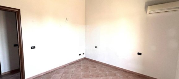 2 chambres Appartement à Curtatone, Italy No. 353821 3