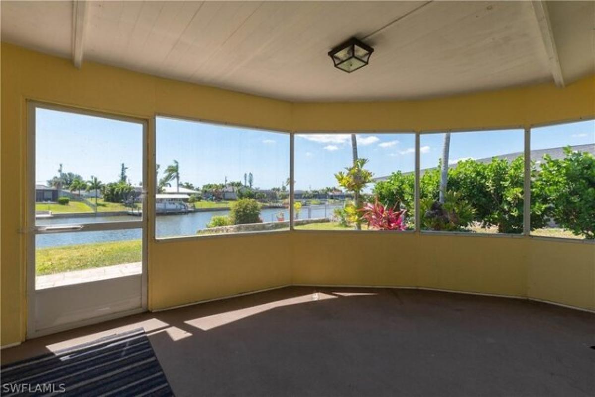 3 bedrooms House in Cape Coral, USA No. 422269