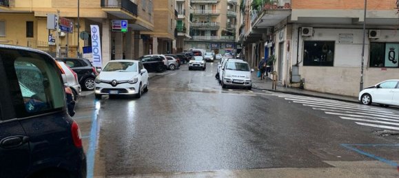 29m² Commercial property in Naples, Italy No. 123424 3