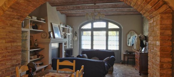 8 bedrooms House in Pienza, Italy No. 56433 9