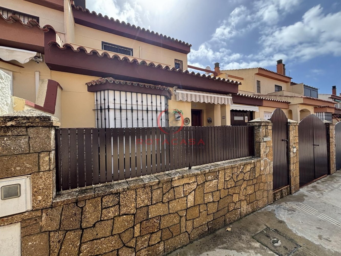 Adosado de 4 dormitorios en Rota, Spain No. 62558