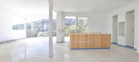 4 bedrooms Villa in Denia, Spain No. 2507 4