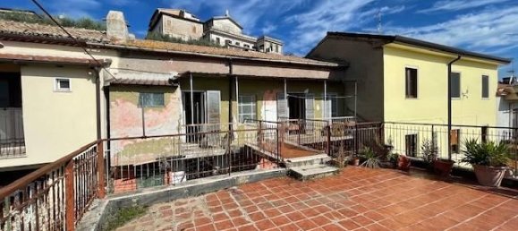 4 rooms House in Ferentino, Italy No. 135994 2