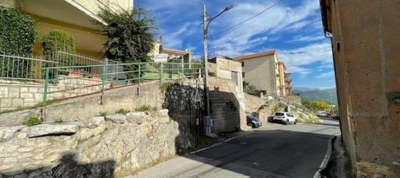 4 rooms House in Ferentino, Italy No. 135994 6