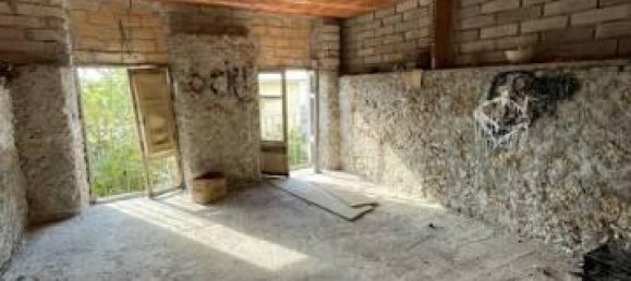 4 rooms House in Ferentino, Italy No. 135994 10
