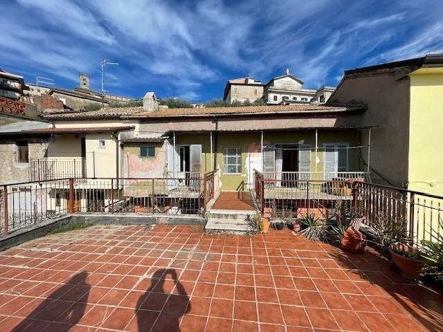 4 rooms House in Ferentino, Italy No. 135994