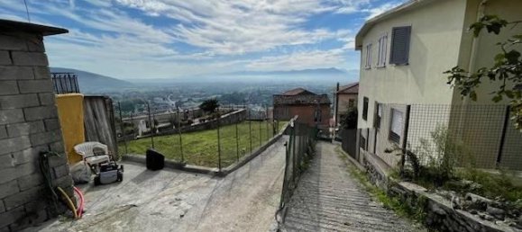 4 rooms House in Ferentino, Italy No. 135994 3