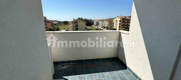 2 bedrooms Apartment in Tortoreto, Italy No. 201409 7