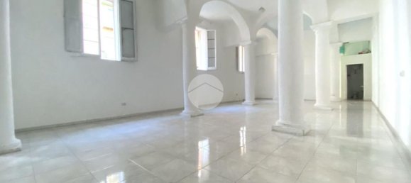 5-Zimmer Wohnung in Naples, Italy, Nr. 31603 6