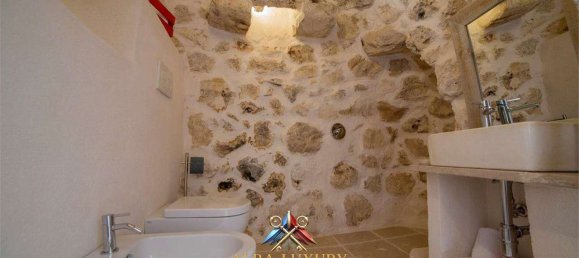 Casa de 4 dormitorios en Ostuni, Italy No. 102406 19