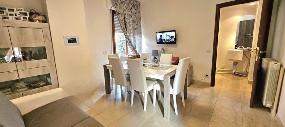 4 rooms Apartment in Massa, Italy No. 329366 4